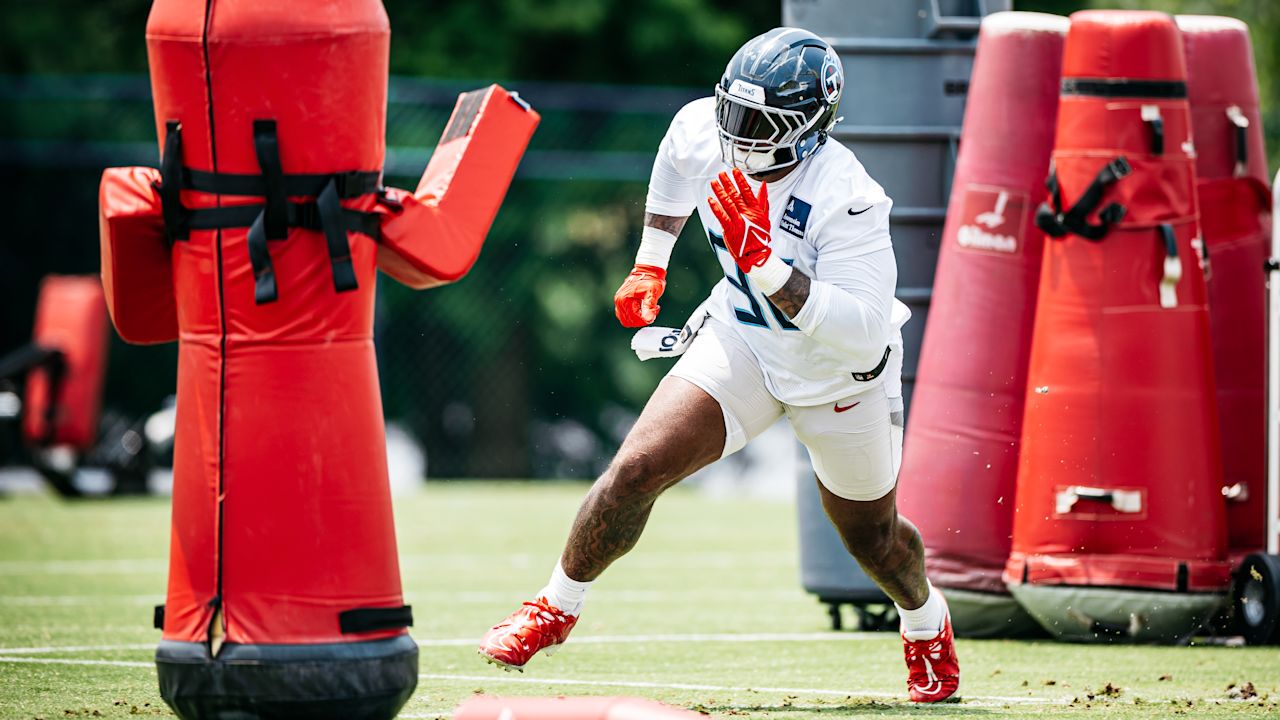 Defensive tackle Jeffery Simmons #98 of the Tennessee Titans during minicamp at the Ascension Saint Thomas Sports Park on June 10, 2025 in Nashville, TN. Photo By Donald Page/Tennessee Titans