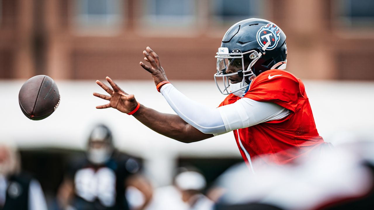 Quarterback Cam Ward #1 of the Tennessee Titans during joint practice with the Atlanta Falcons on August 12, 2025 in Atlanta, GA. Photo By Jessie Rogers/Tennessee Titans