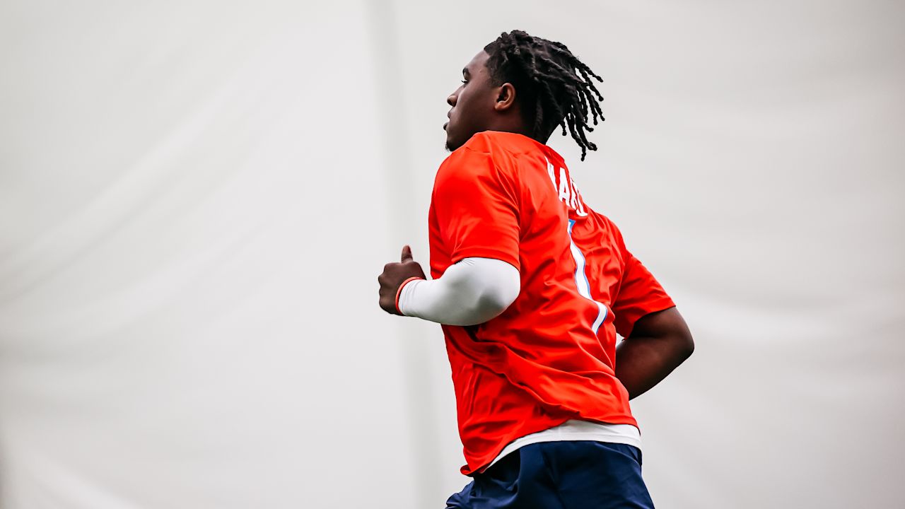 Quarterback Cam Ward #1 of the Tennessee Titans during phase 2 workouts at the Ascension Saint Thomas Sports Park on May 19, 2025 in Nashville, TN. Photo By Donald Page/Tennessee Titans