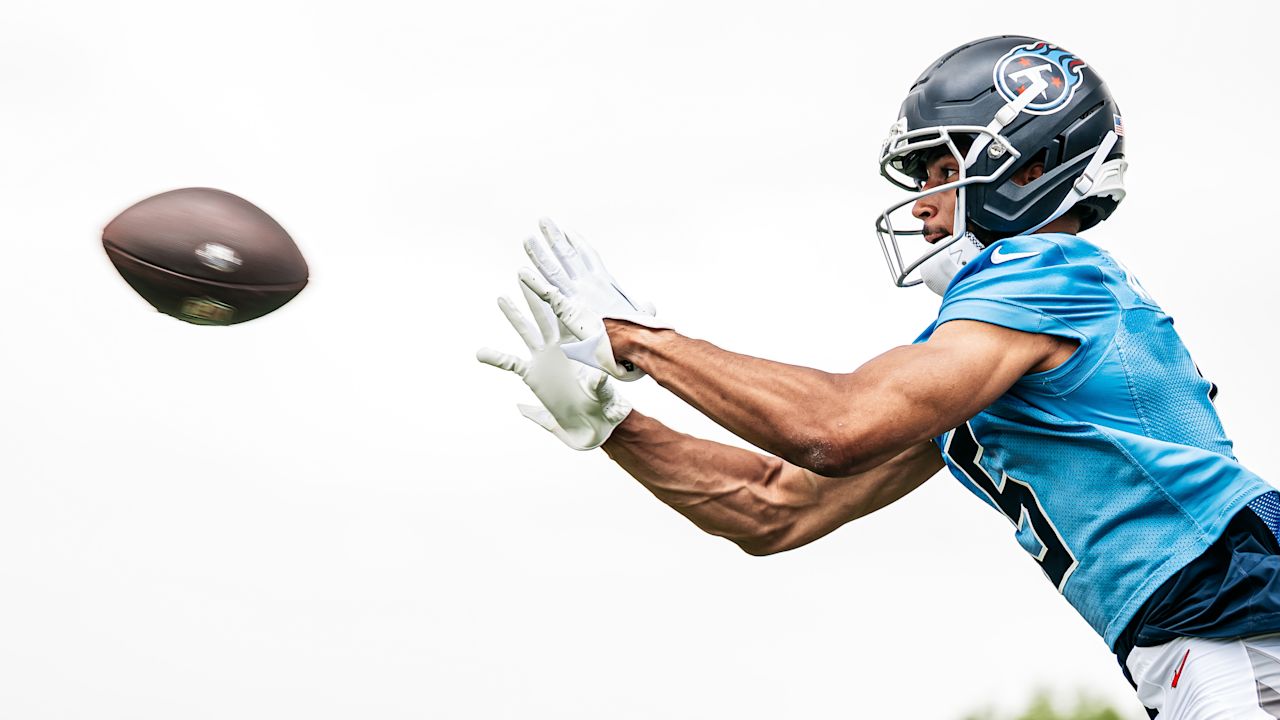 Wide receiver Elic Ayomanor #5 of the Tennessee Titans during phase 3 practice at the Ascension Saint Thomas Sports Park on May 27, 2025 in Nashville, TN. Photo By Donald Page/Tennessee Titans