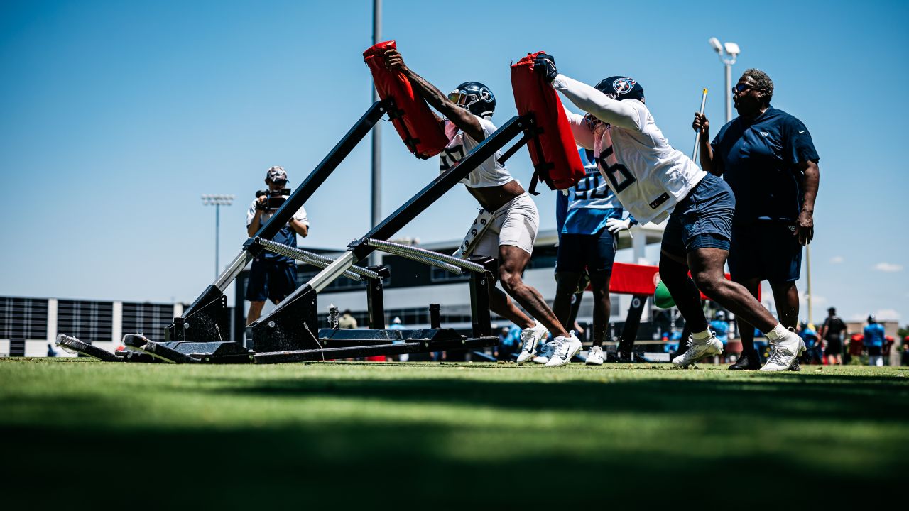 Outside linebacker Arden Key #49 of the Tennessee Titans and Defensive lineman Isaiah Iton #76 of the Tennessee Titans during OTAs at Saint Thomas Sports Park on May 21, 2024 in Nashville, TN. Photo By Jessie Rogers/Tennessee Titans