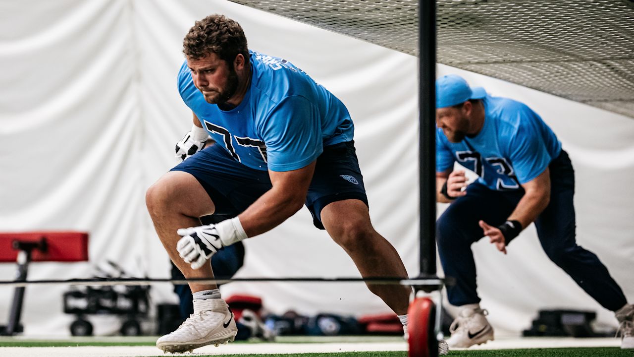 Offensive lineman Peter Skoronski #77 of the Tennessee Titans during phase 2 workouts at the Ascension Saint Thomas Sports Park on May 20, 2025 in Nashville, TN. Photo By Donald Page/Tennessee Titans