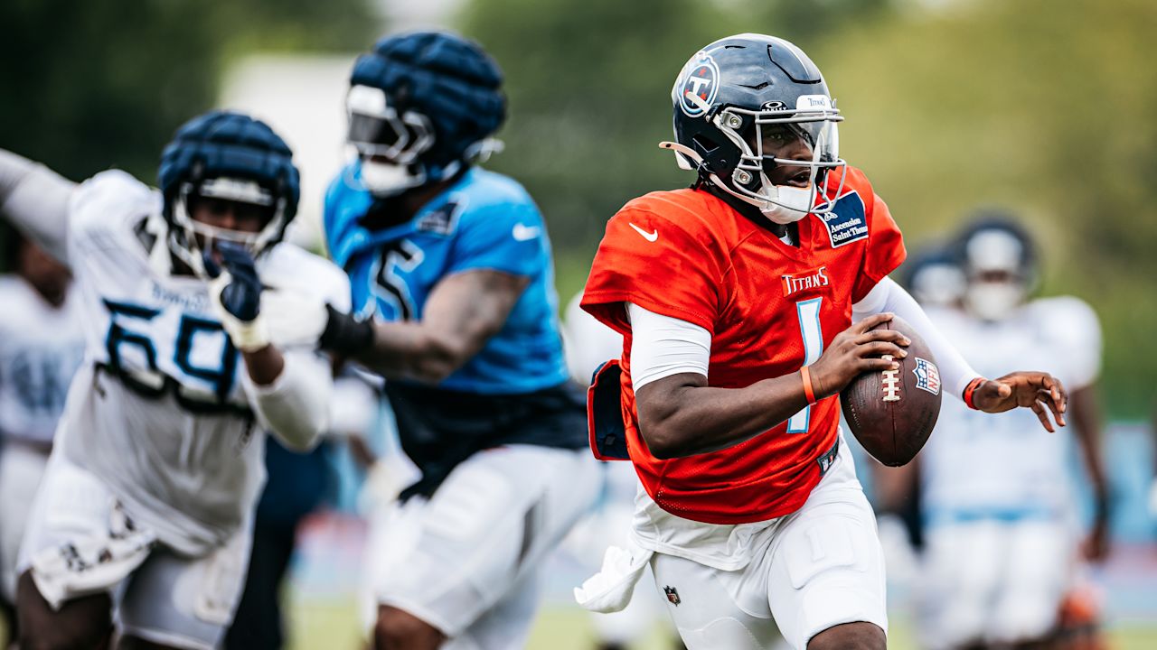 Quarterback Cam Ward #1 of the Tennessee Titans during training camp practice at the Ascension Saint Thomas Sports Park on August 3, 2025 in Nashville, TN. Photo By Donald Page/Tennessee Titans