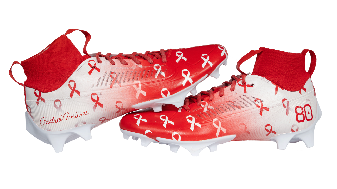 Under armour sale crab cleats