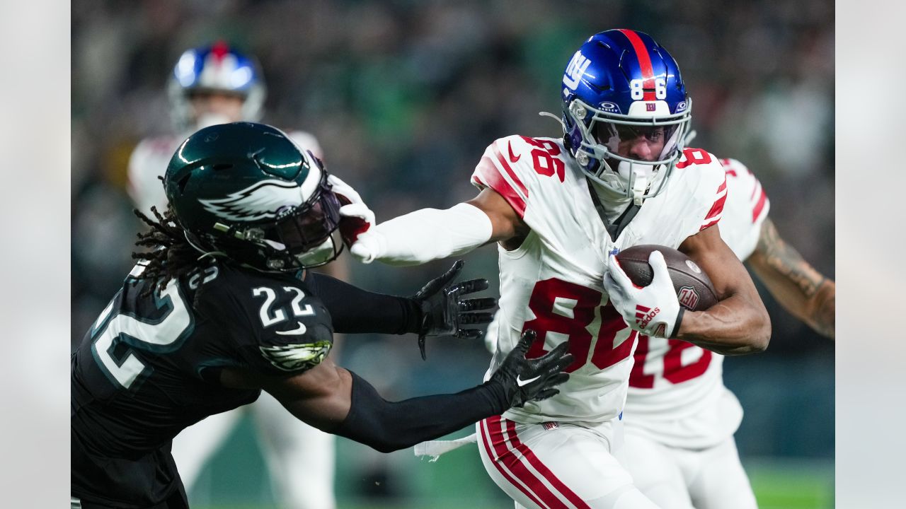 Philadelphia Eagles Avoid Christmas Collapse, Beat New York Giants to End  Skid - Sports Illustrated Philadelphia Eagles News, Analysis and More