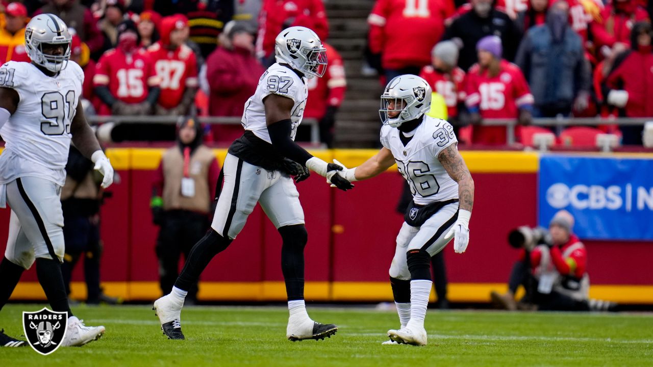 Pro Mark RTNF22 Oakland Raiders Team Toss