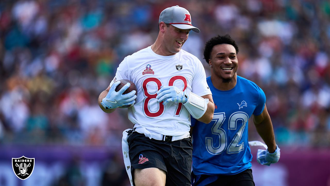 Top Shots: Brock Bowers at the 2025 Pro Bowl Games