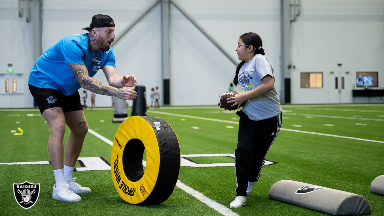 It's about giving back' for Maxx Crosby, the Raiders' Walter Payton Man of  the Year nominee