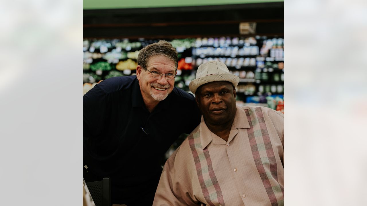 Photos: Saints, Rouses Markets host 2023 food drive in Metairie, LA