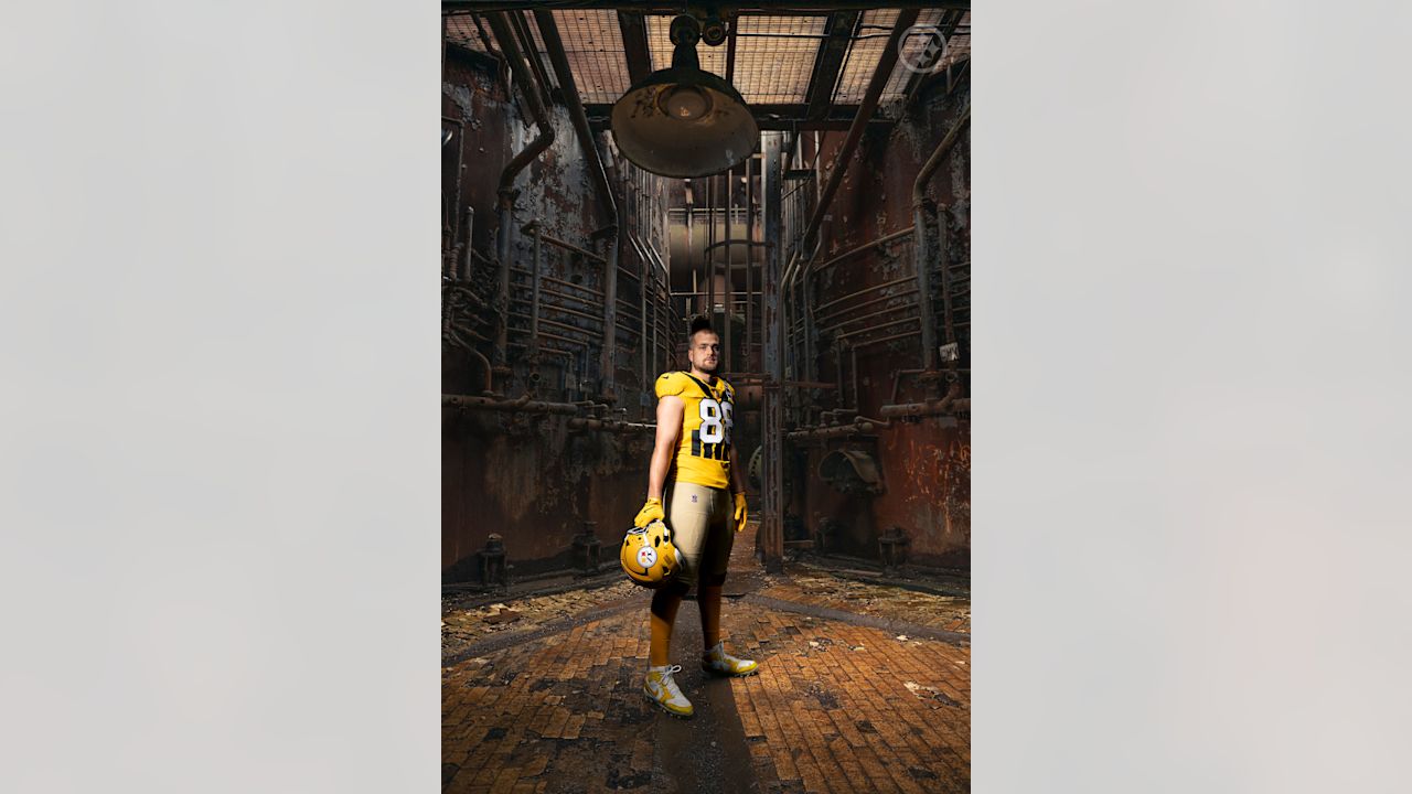 Steelers unveil 1933 Throwback Uniforms