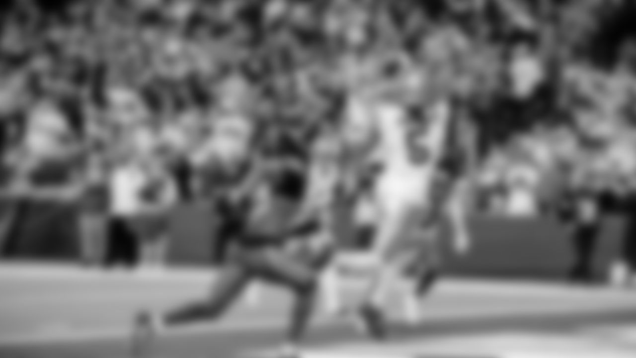 WR Demarcus Robinson