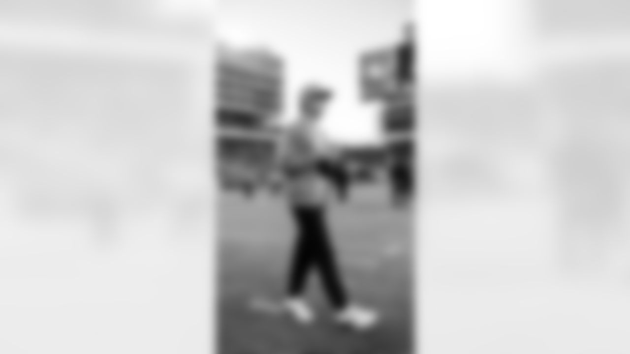 Head coach Kyle Shanahan