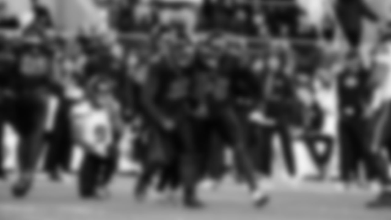 DL Sam Okuayinonu, DL Clelin Ferrell