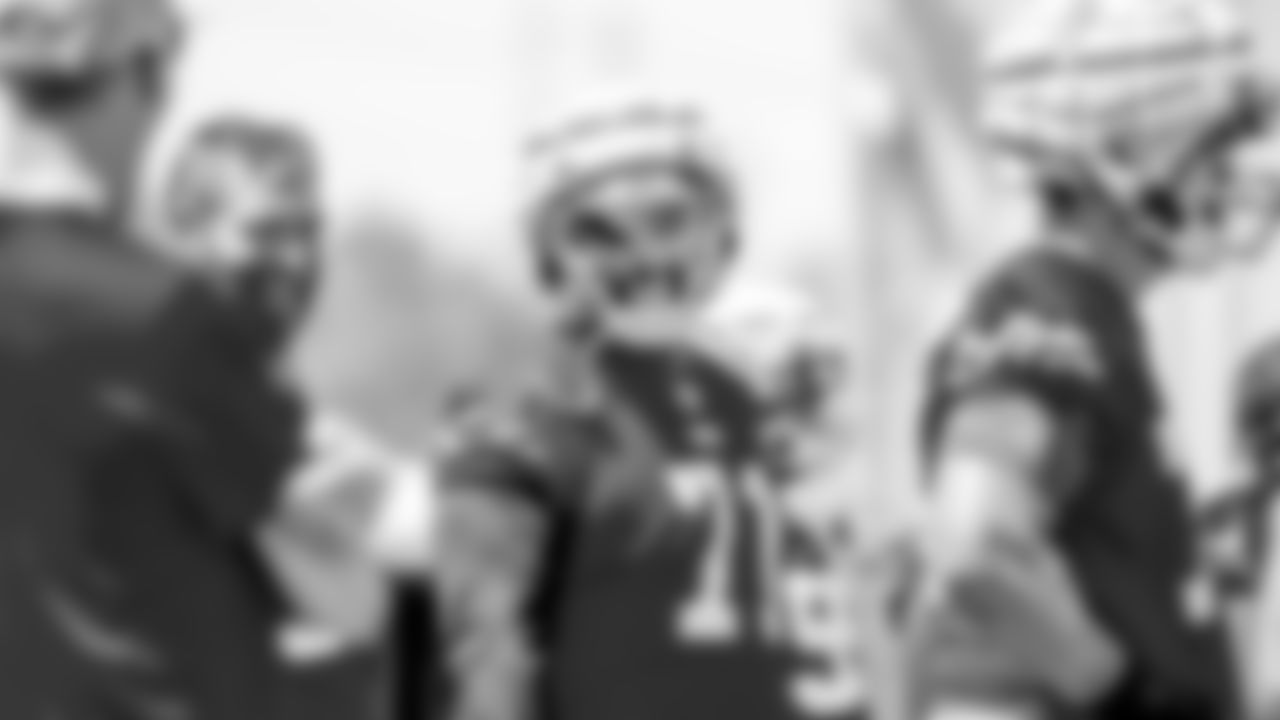T Trent Williams