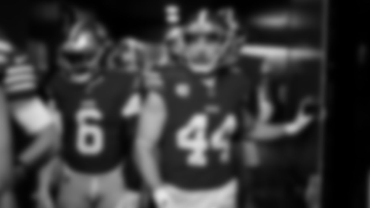 S Malik Mustapha, FB Kyle Juszczyk