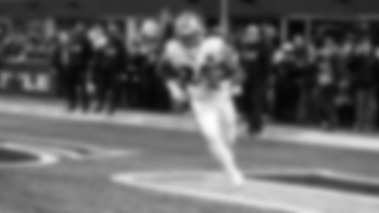 RB Jordan Mason