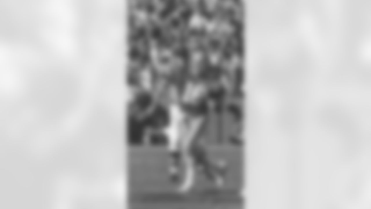 QB Joe Montana