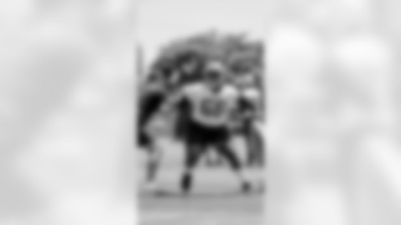 DL Evan Anderson
