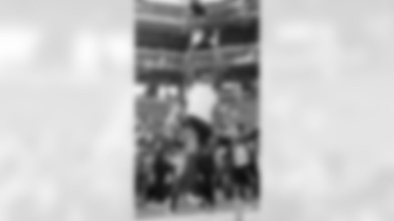 WR Demarcus Robinson