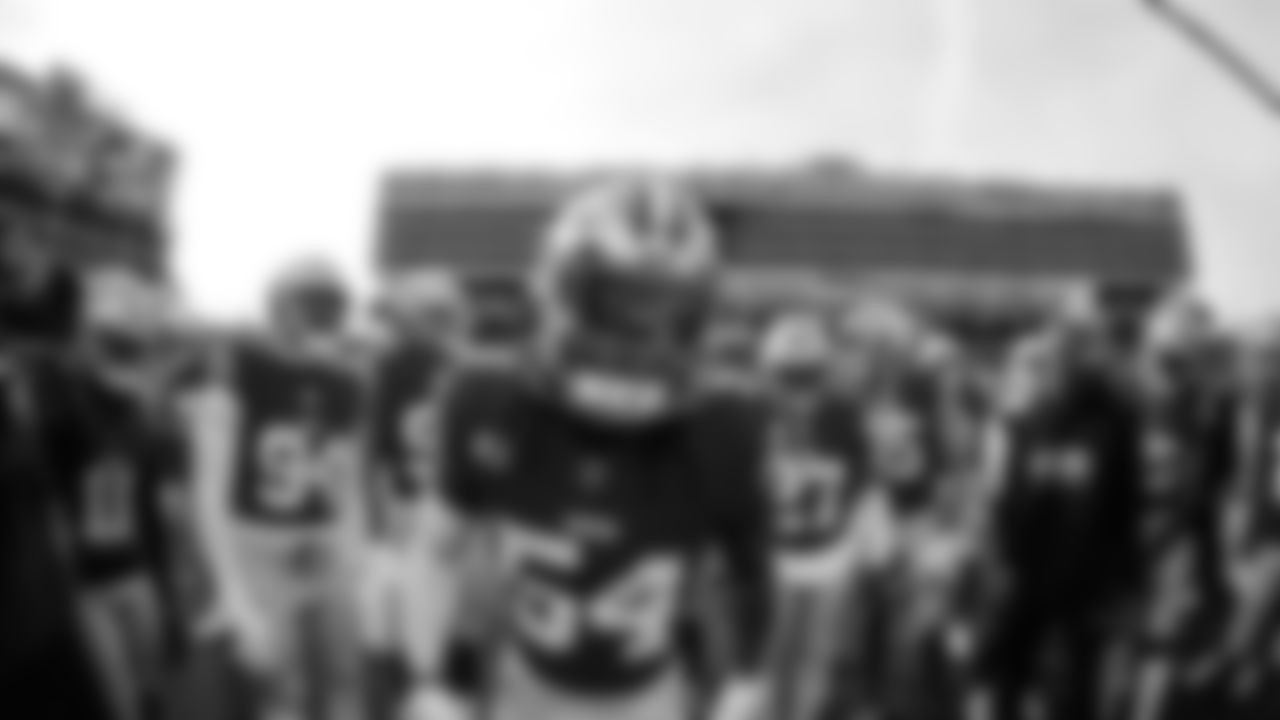 LB Fred Warner