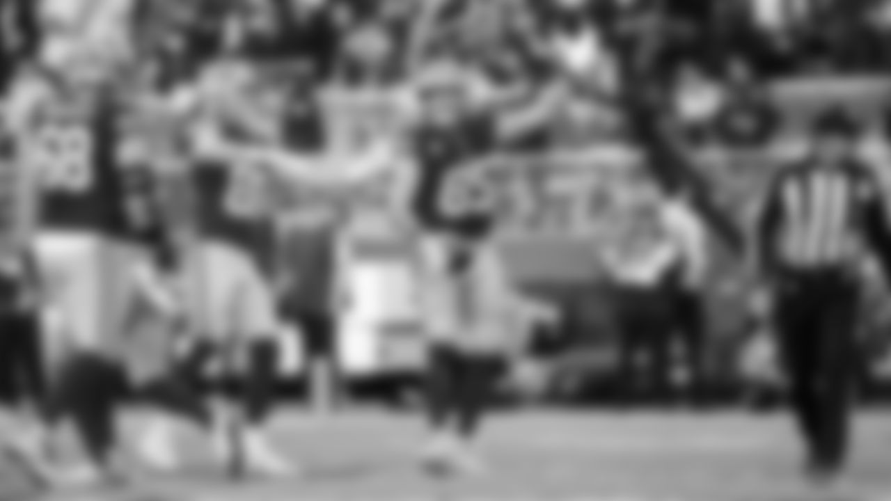 San Francisco 49ers 2025 Season: Tennessee Titans vs San Francisco 49ers Sunday, December 14, 2025 in Santa Clara (49ers Photo)