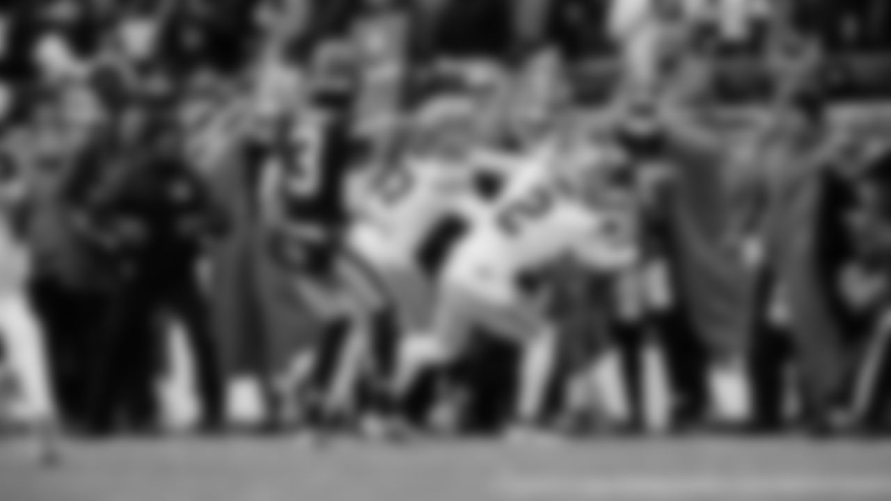 S Ji'Ayir Brown, DB Deommodore Lenoir