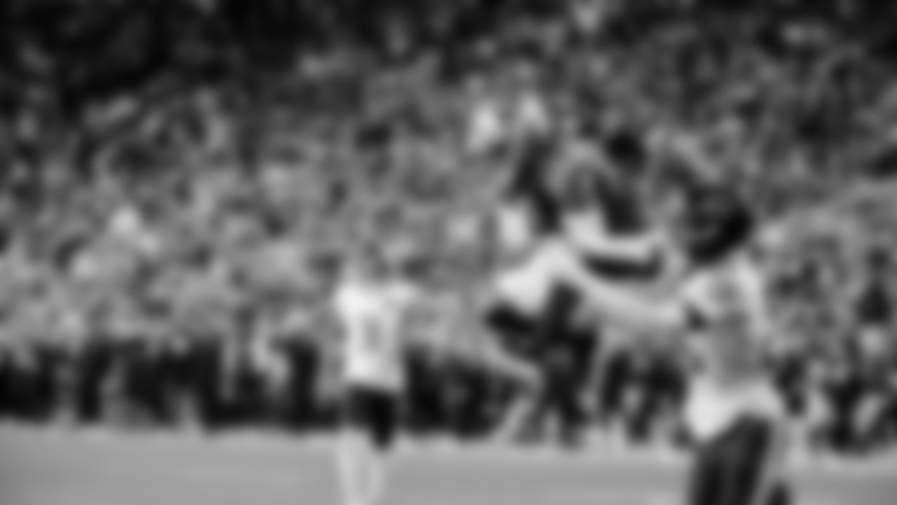 WR Demarcus Robinson