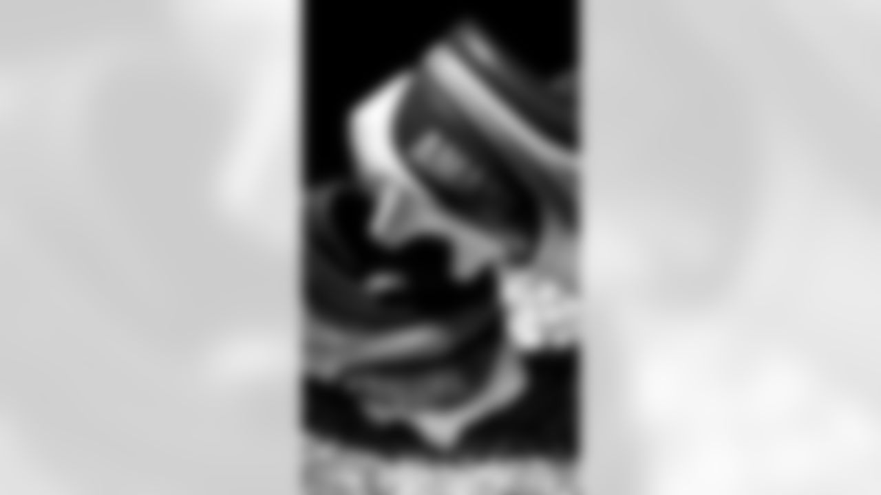 DB Deommodore Lenoir - Football Camp for the Stars