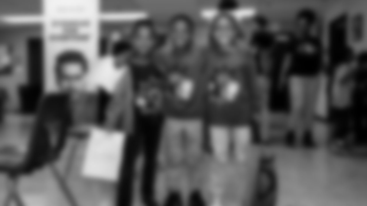 Curtis Robinson Hosts "A Cut Above" Wellness Event for Kids' Health & Vision