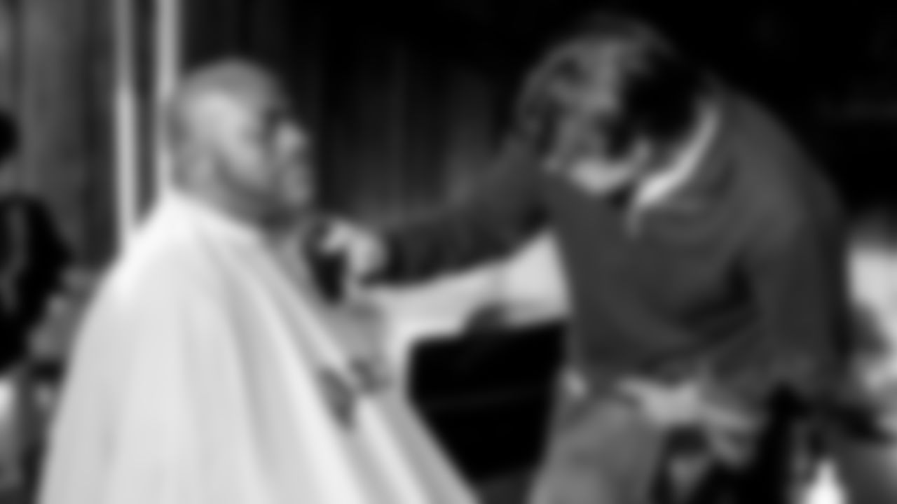 Curtis Robinson Hosts "A Cut Above" Wellness Event for Kids' Health & Vision