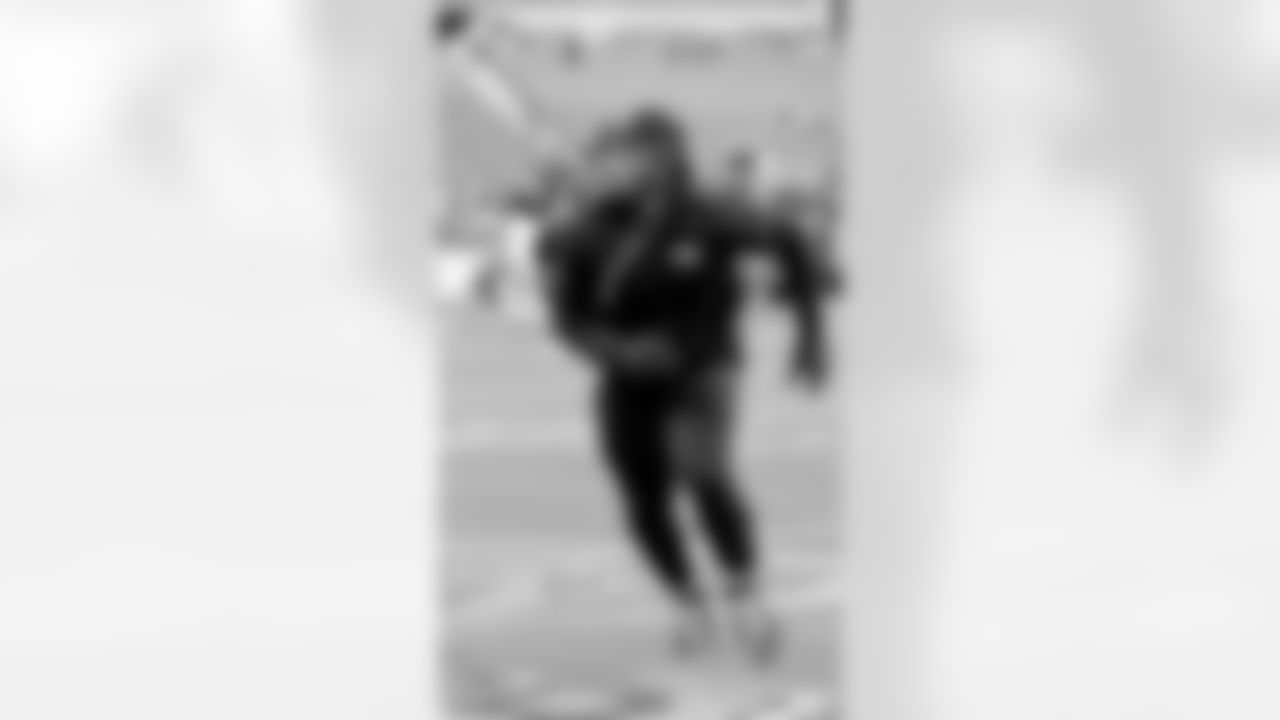 CB Darrell Luter Jr.