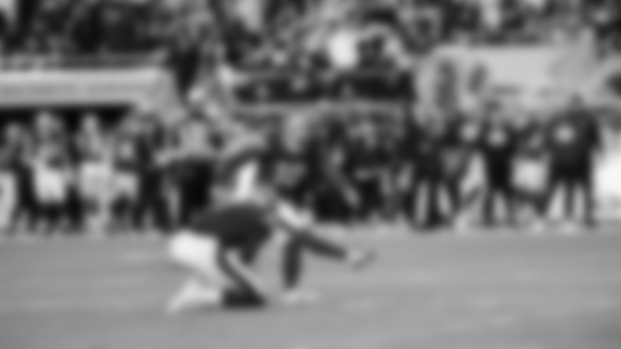 P Thomas Morstead, K Eddy Piñeiro