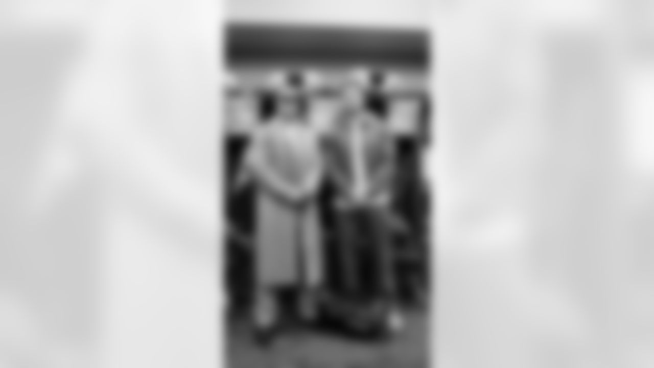 San Francisco 49ers 2025 Season: San Francisco 49ers vs Indianapolis Colts Monday, December 22, 2025 in Indianapolis, IN (49ers Photo)