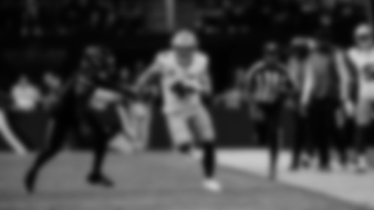 San Francisco 49ers 2025 Season: San Francisco 49ers vs Arizona Cardinals Sunday, November 16, 2025 in Glendale, AZ (49ers Photo)