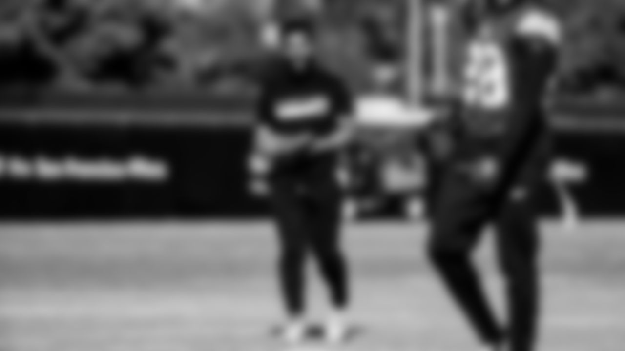 Offensive Assistant / Wide Receivers Coach Andrew Hayes-Stoker