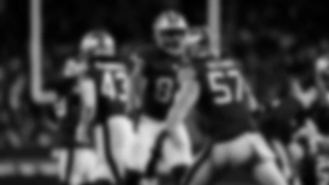 LB Luke Gifford, TE Brayden Willis