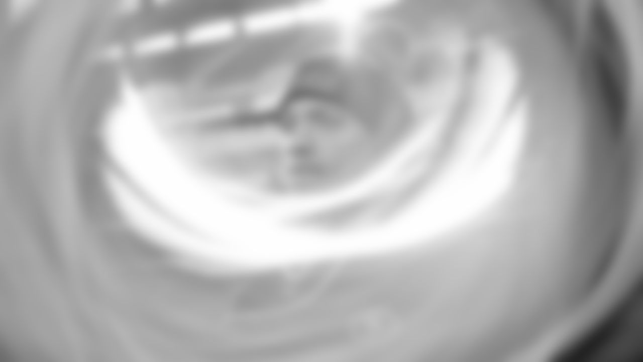 DL Yetur Gross-Matos