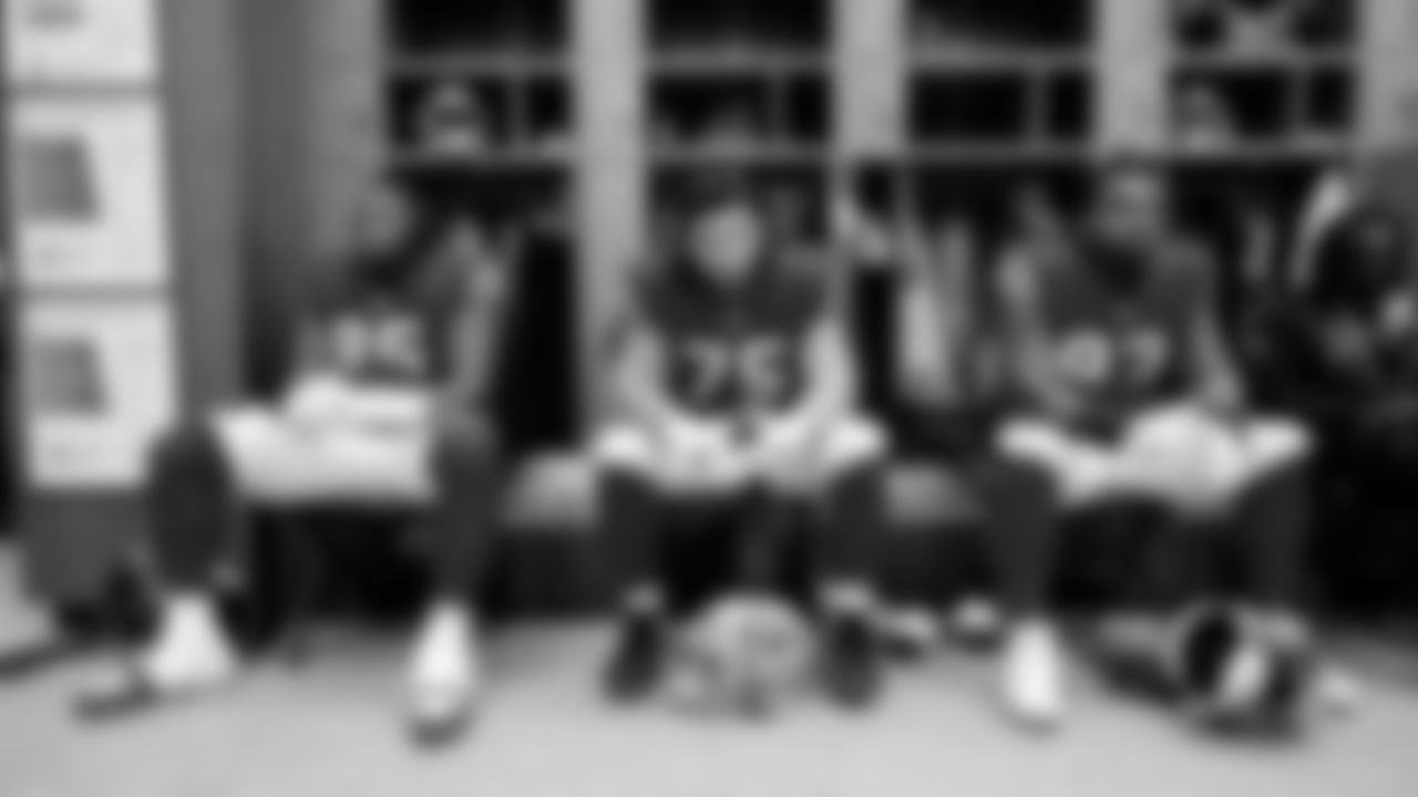 DL Alfred Collins, OL Connor Colby, DL Jordan Elliott