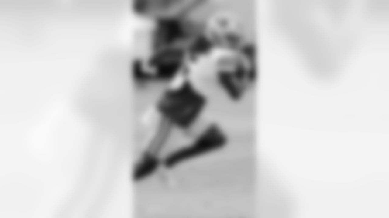 WR Demarcus Robinson