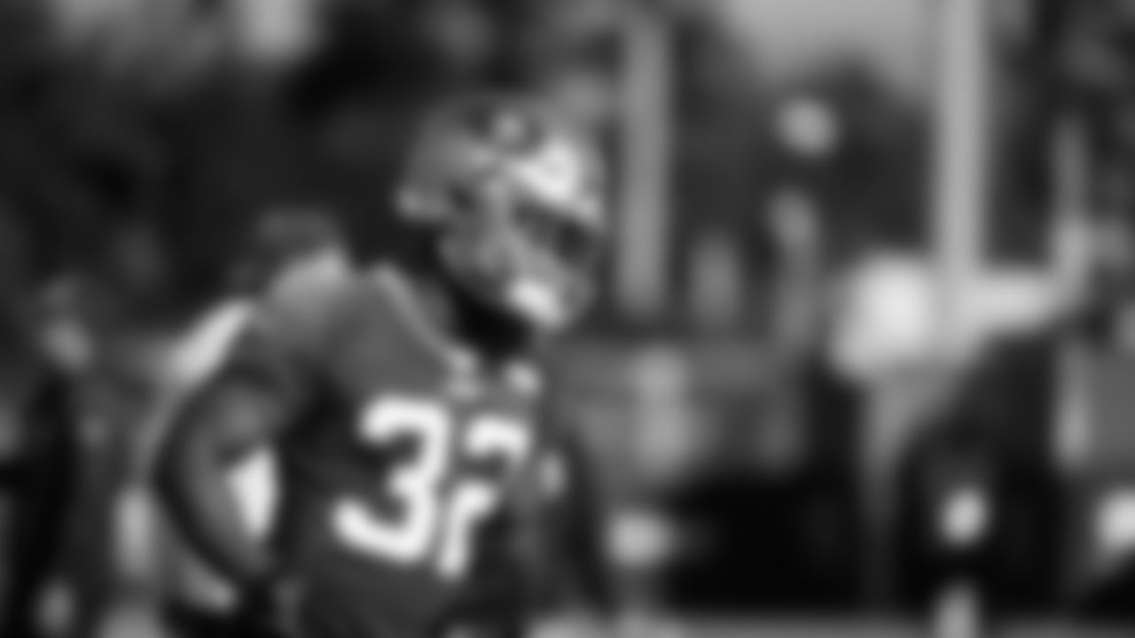RB Tyrion Davis-Price