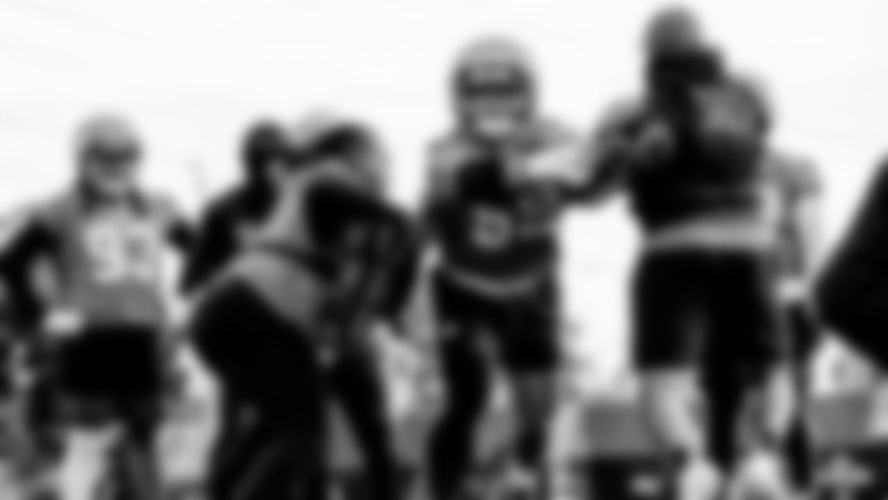 DL Sebastian Valdez