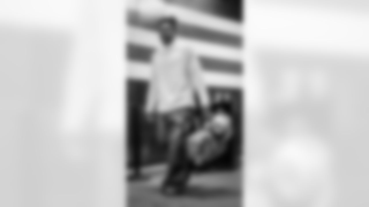 WR Demarcus Robinson