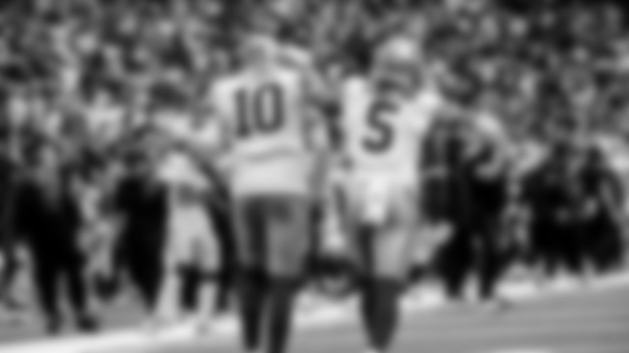 QB Mac Jones, WR Demarcus Robinson