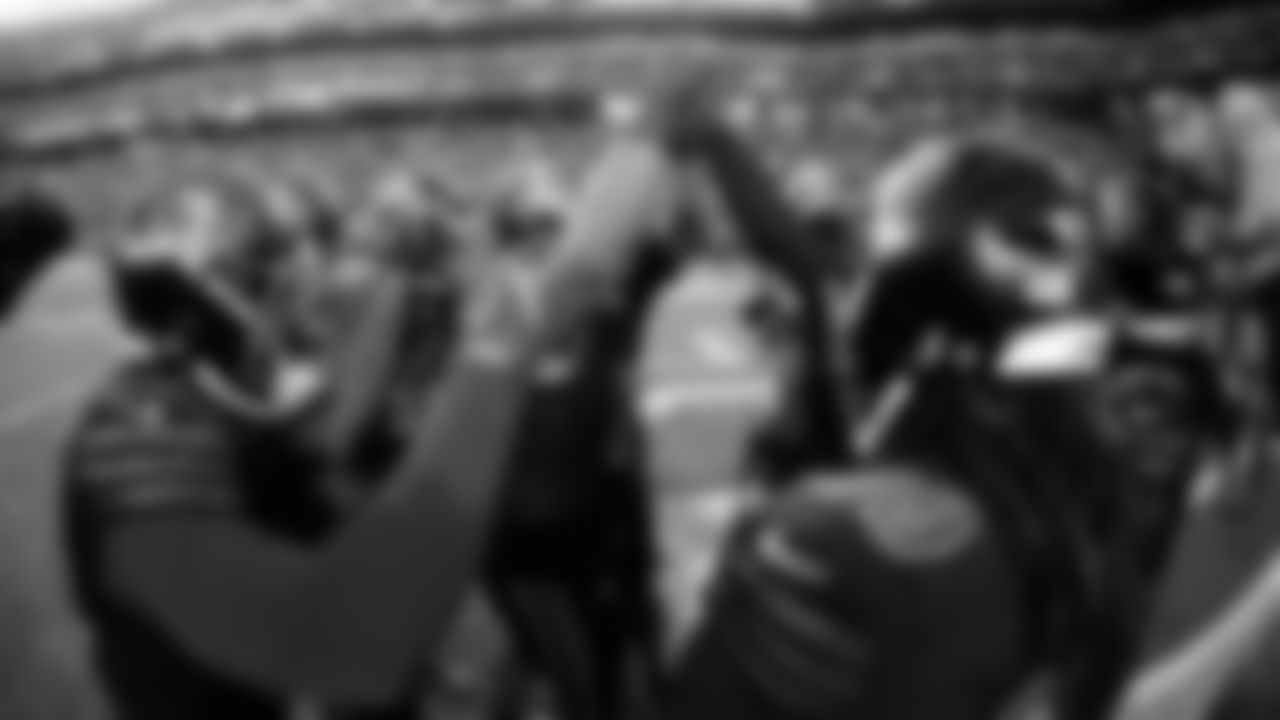 DL Sam Okuayinonu, DL C.J. West