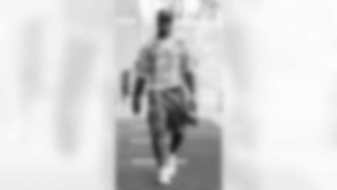 CB Darrell Luter Jr.