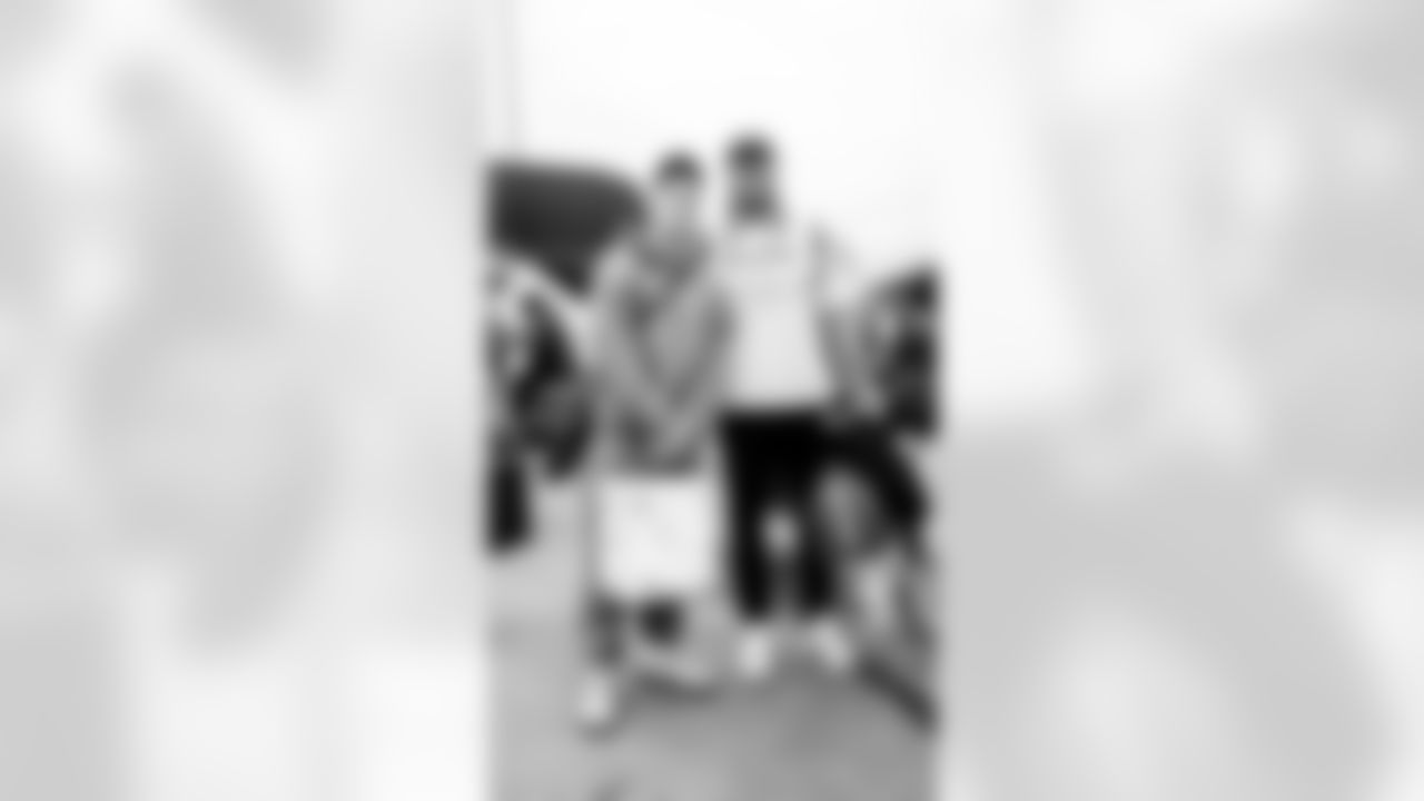 San Francisco 49ers 2025 Season: San Francisco 49ers vs. Indianapolis Colts in Indianapolis, IA on December 22, 2025