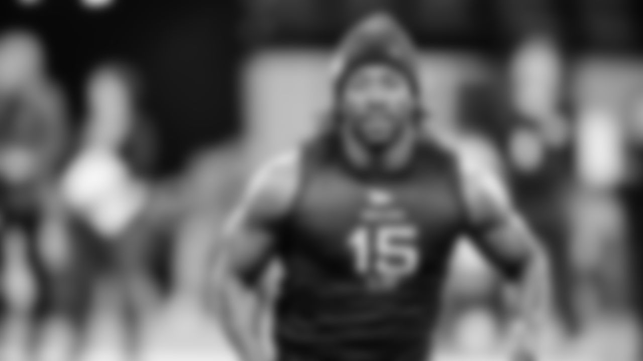 LB Nick Martin