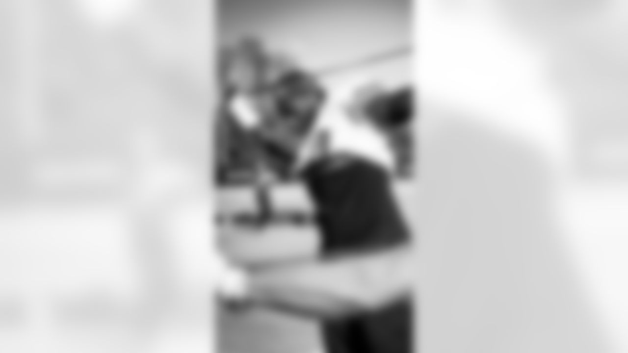 OL Spencer BurfordOL Jake Brendel