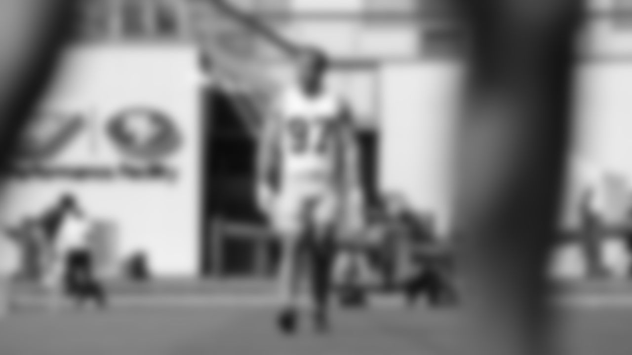 DL Nick Bosa