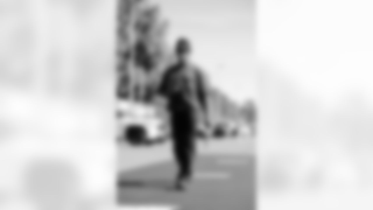 CB Darrell Luter Jr.